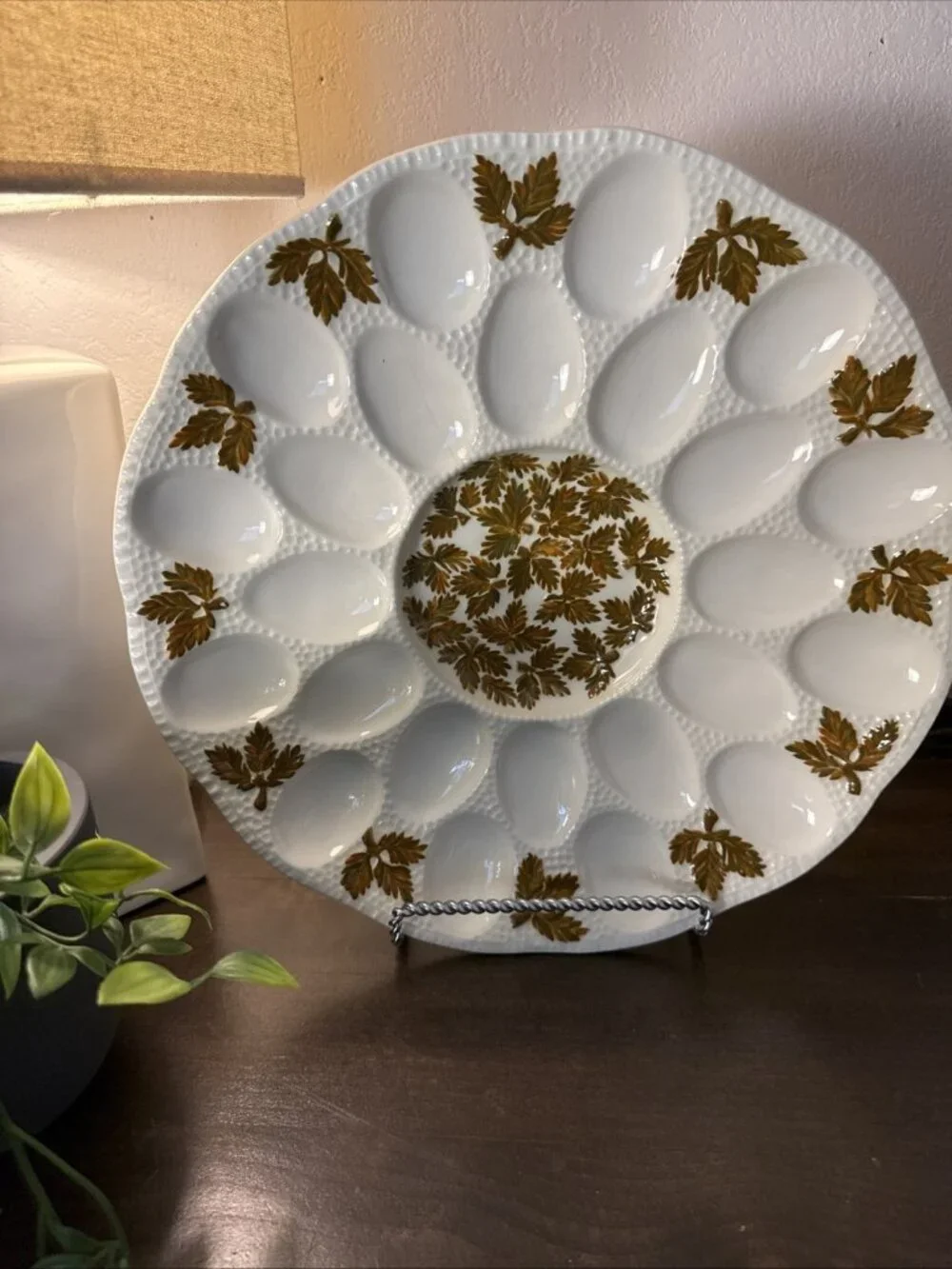 Vintage Thanksgiving Autumn Leaf Deviled Egg Platter Holds 24 eggs 13